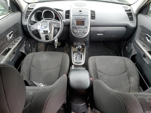 2013 KIA Soul +