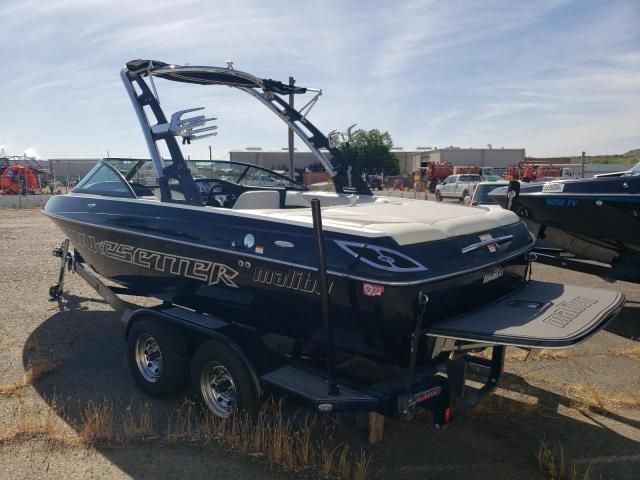 2012 Malibu Boat