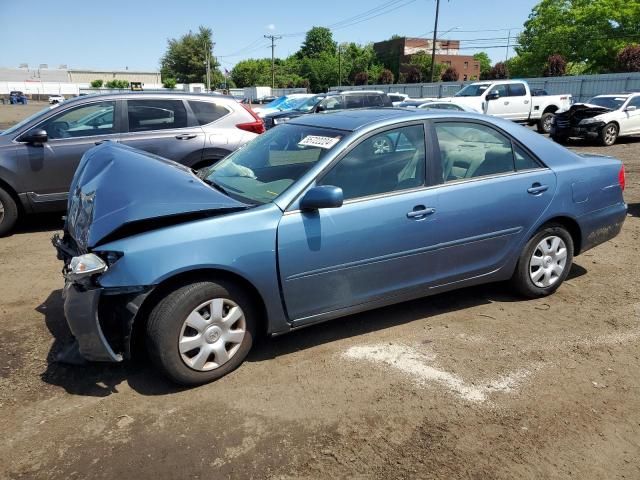 2004 Toyota Camry LE