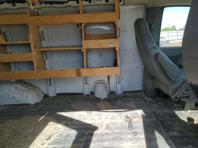 2004 Chevrolet Express G1500