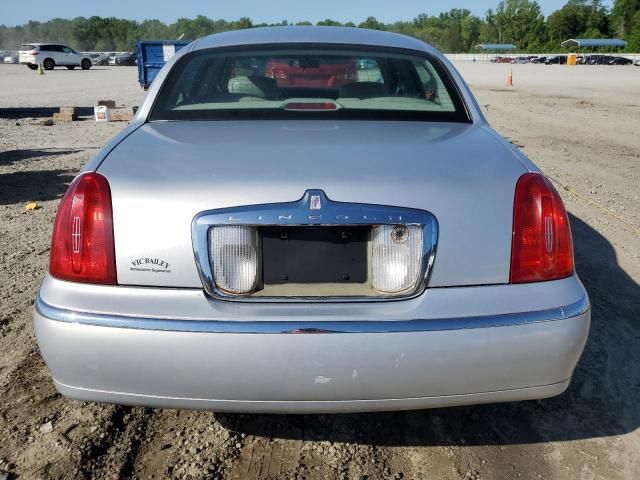 2000 Lincoln Town Car Executive