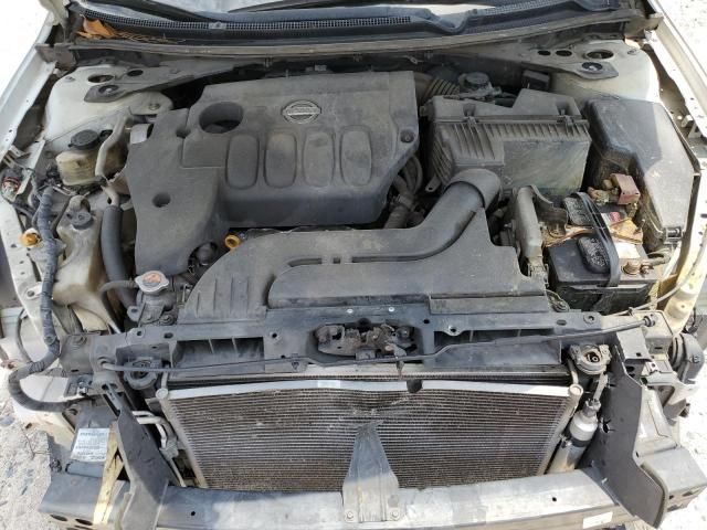 2010 Nissan Altima Base