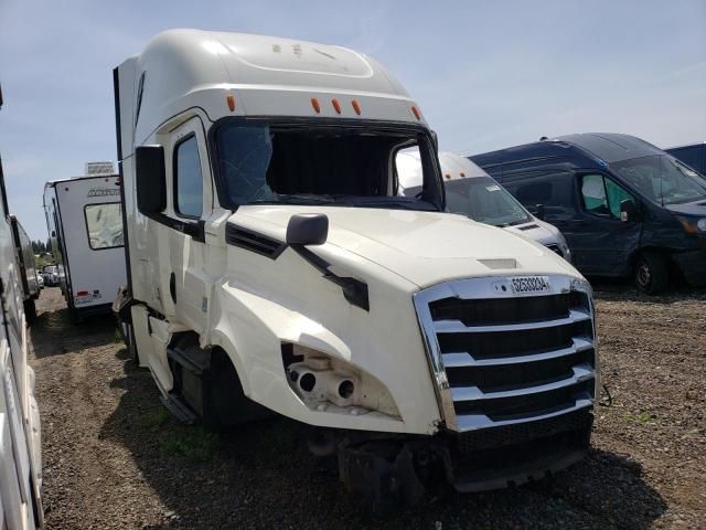 2019 Freightliner Cascadia 126