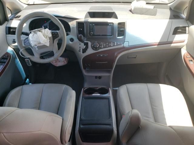 2014 Toyota Sienna XLE