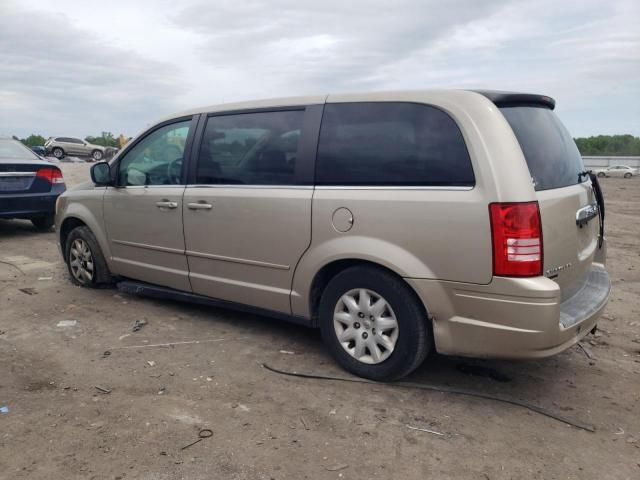 2009 Chrysler Town & Country LX