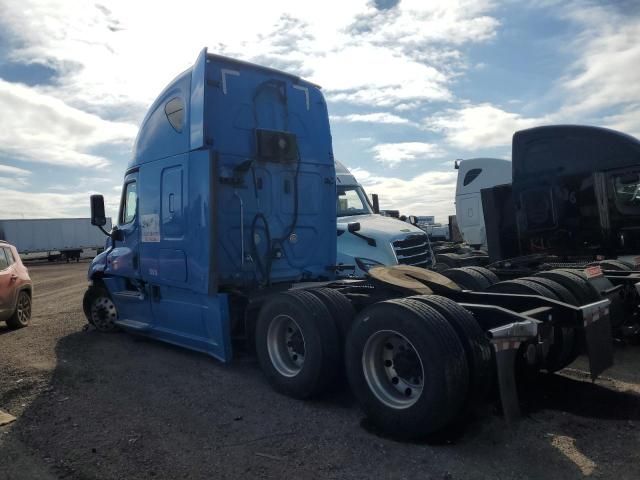 2018 Freightliner Cascadia 1