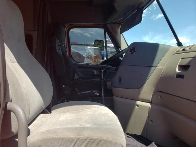 2013 Freightliner Cascadia 125