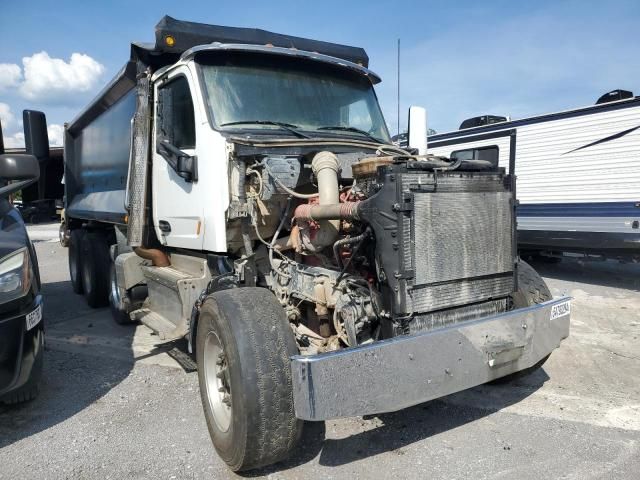 2017 Peterbilt 567