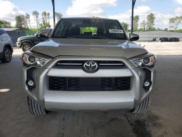 2022 Toyota 4runner SR5