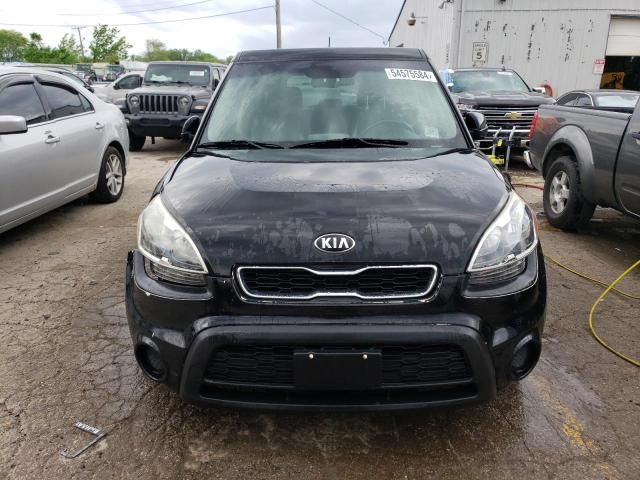 2013 KIA Soul +