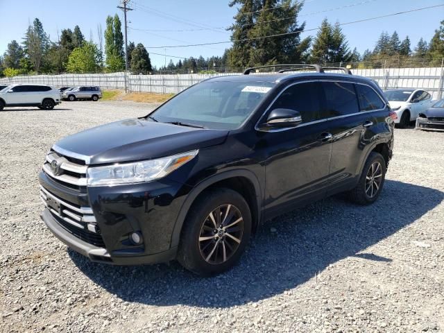 2018 Toyota Highlander SE