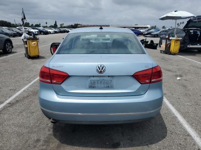 2012 Volkswagen Passat SEL