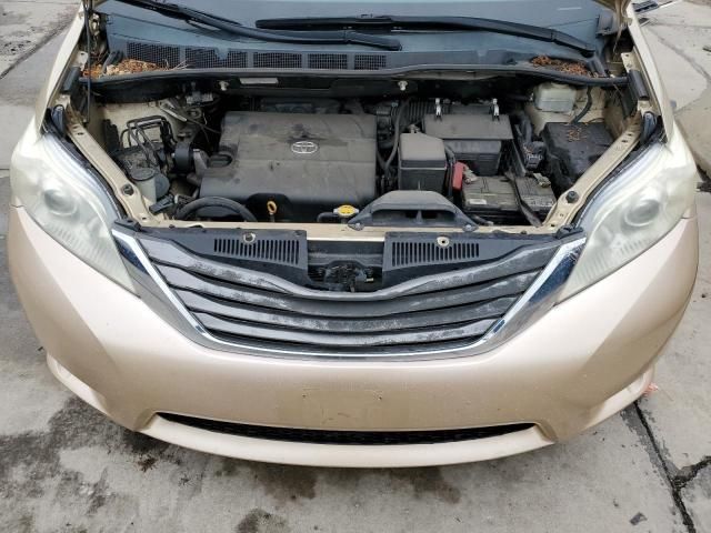 2011 Toyota Sienna XLE