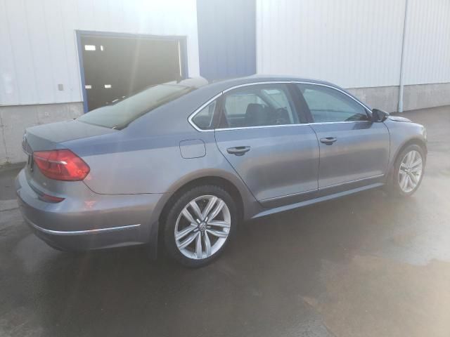 2016 Volkswagen Passat SEL