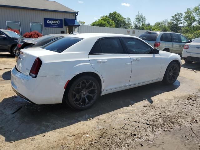 2019 Chrysler 300 Touring