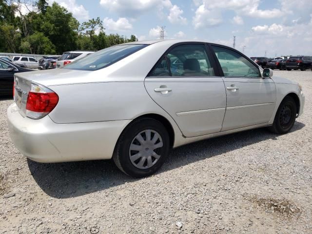 2005 Toyota Camry LE