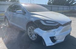 Tesla Vehiculos salvage en venta: 2017 Tesla Model X