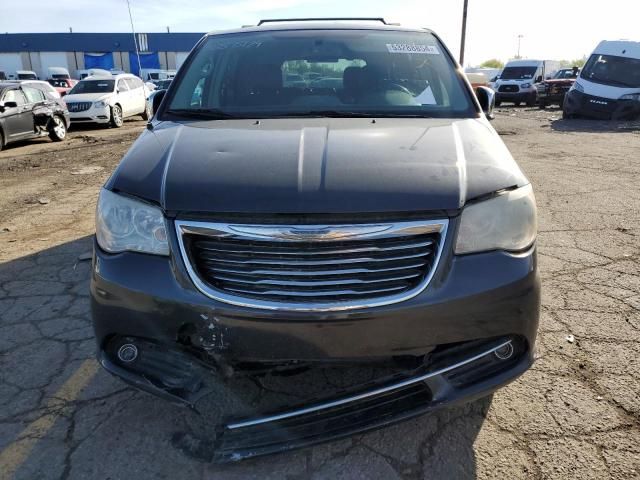 2011 Chrysler Town & Country Touring L