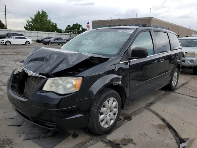 2009 Chrysler Town & Country LX