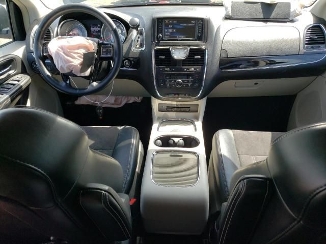 2015 Chrysler Town & Country Limited