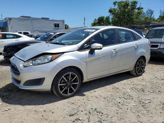 2015 Ford Fiesta SE