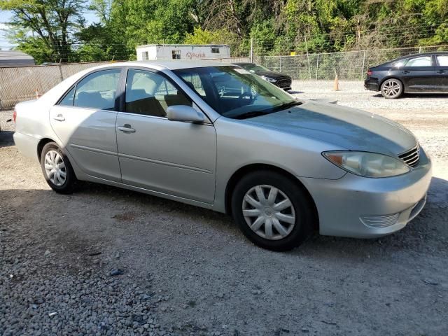 2005 Toyota Camry LE