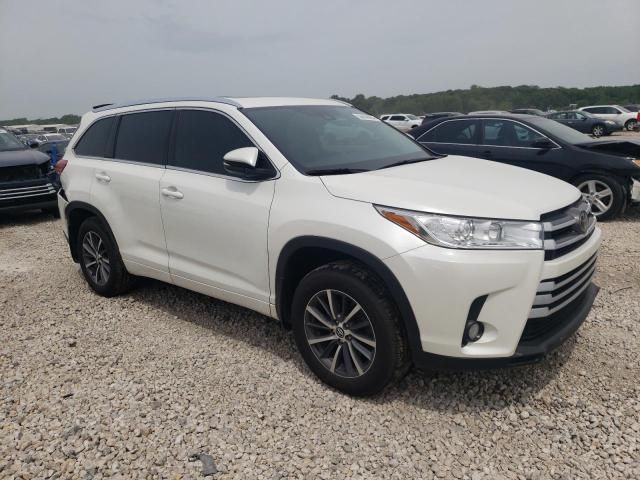 2018 Toyota Highlander SE