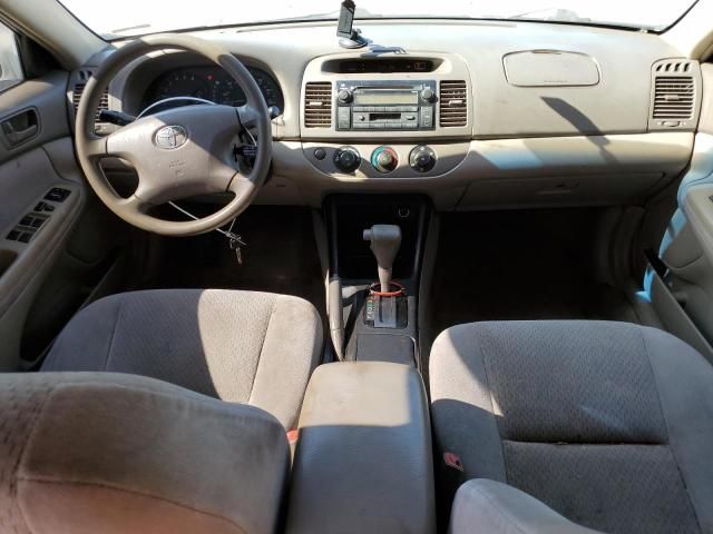 2004 Toyota Camry LE