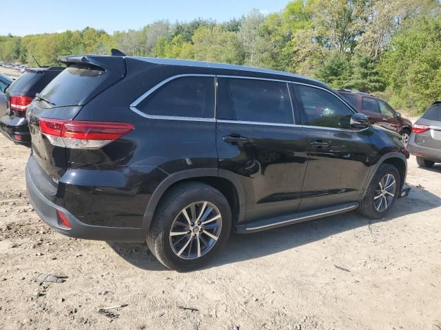 2019 Toyota Highlander SE