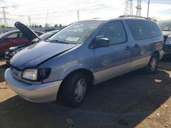 2000 Toyota Sienna LE for sale in Elgin, IL