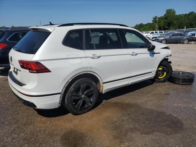 2023 Volkswagen Tiguan SE R-LINE Black