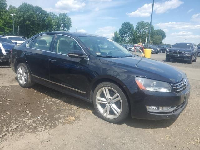 2012 Volkswagen Passat SEL