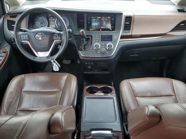 2015 Toyota Sienna XLE