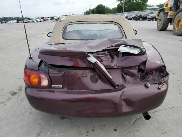 2000 Mazda MX-5 Miata Base