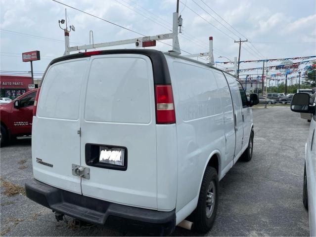 2015 Chevrolet Express G2500