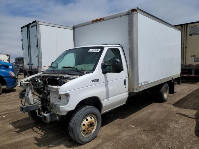 2003 Ford Econoline E350 Super Duty Cutaway Van