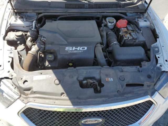 2016 Ford Taurus SHO