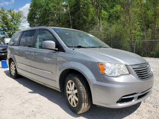 2013 Chrysler Town & Country Touring