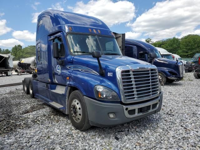 2018 Freightliner Cascadia 125