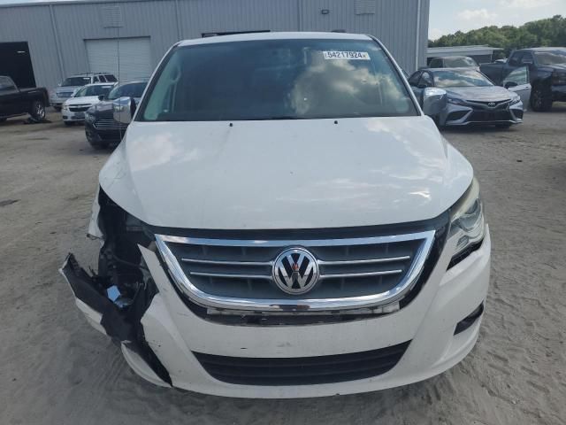 2012 Volkswagen Routan SEL Premium