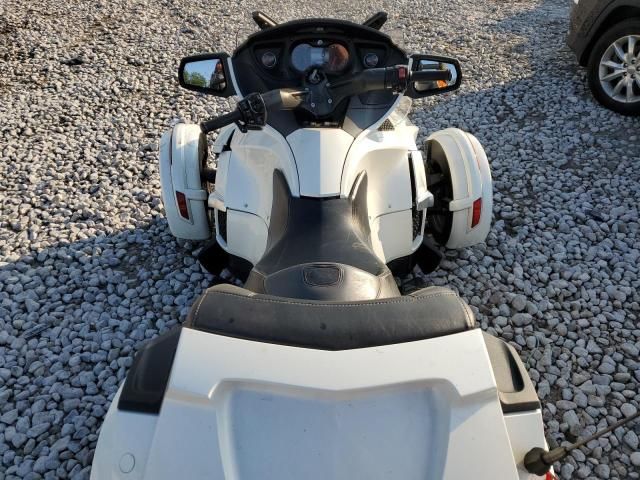 2016 Can-Am Spyder Roadster RT