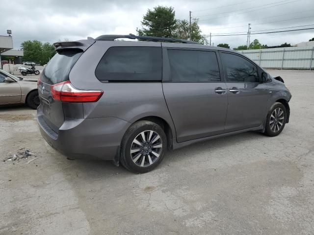 2019 Toyota Sienna XLE