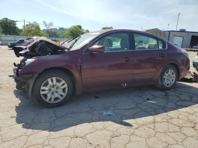 2010 Nissan Altima Base