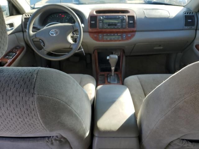 2004 Toyota Camry LE