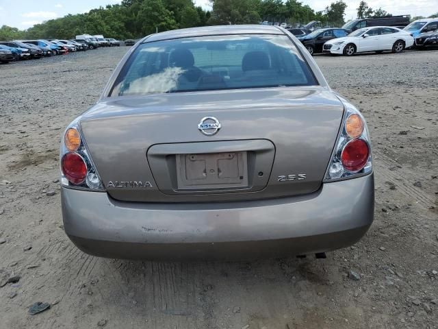 2004 Nissan Altima Base