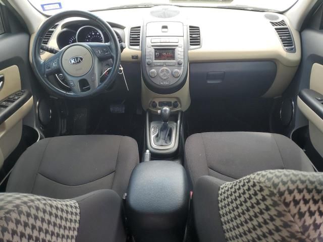 2013 KIA Soul +