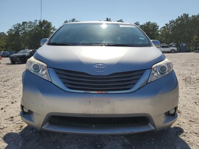 2012 Toyota Sienna XLE