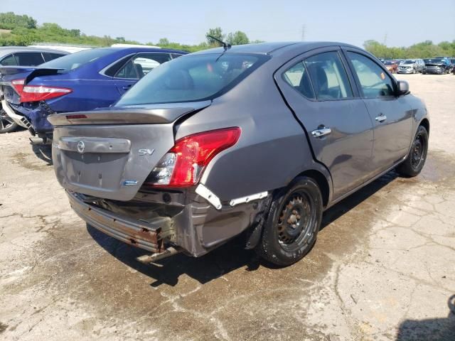 2013 Nissan Versa S