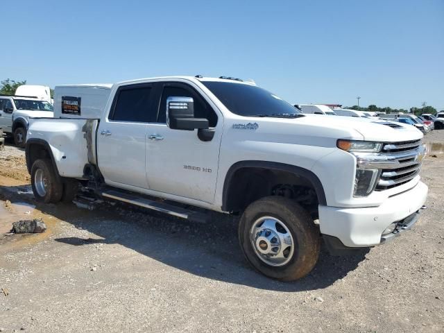 2022 Chevrolet Silverado K3500 LT