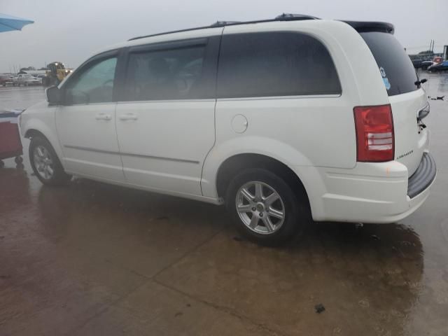 2010 Chrysler Town & Country Touring